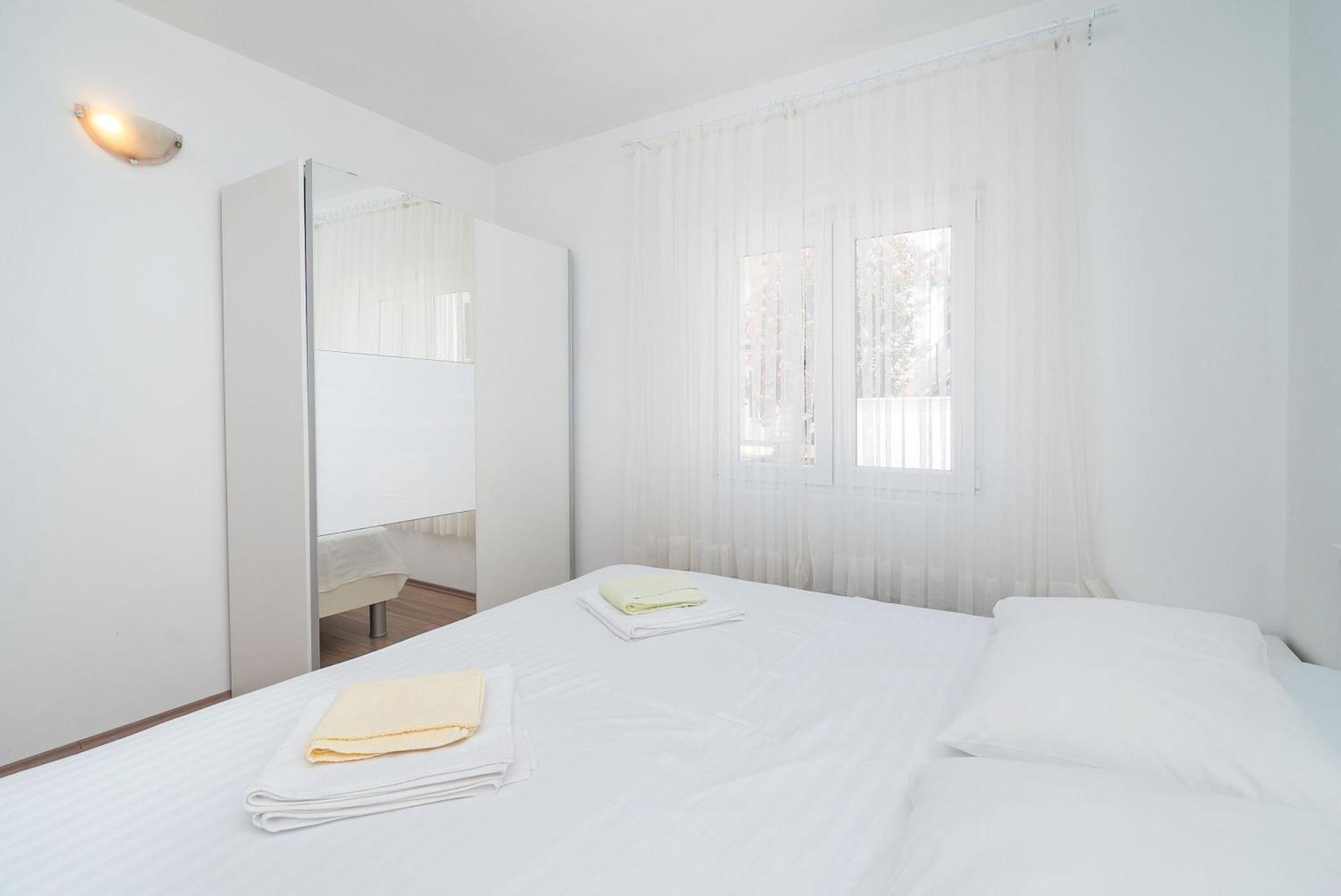 Apartment Ljuba Primošten Extérieur photo