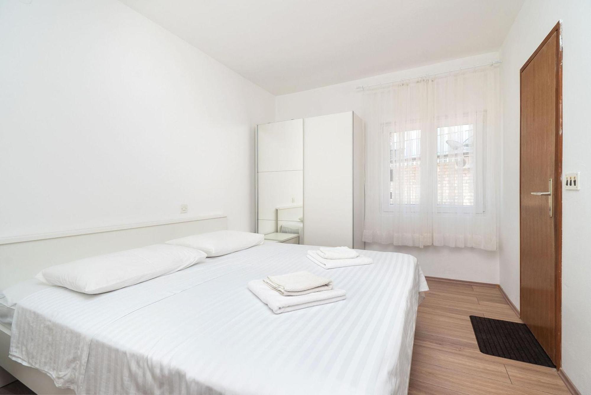Apartment Ljuba Primošten Extérieur photo